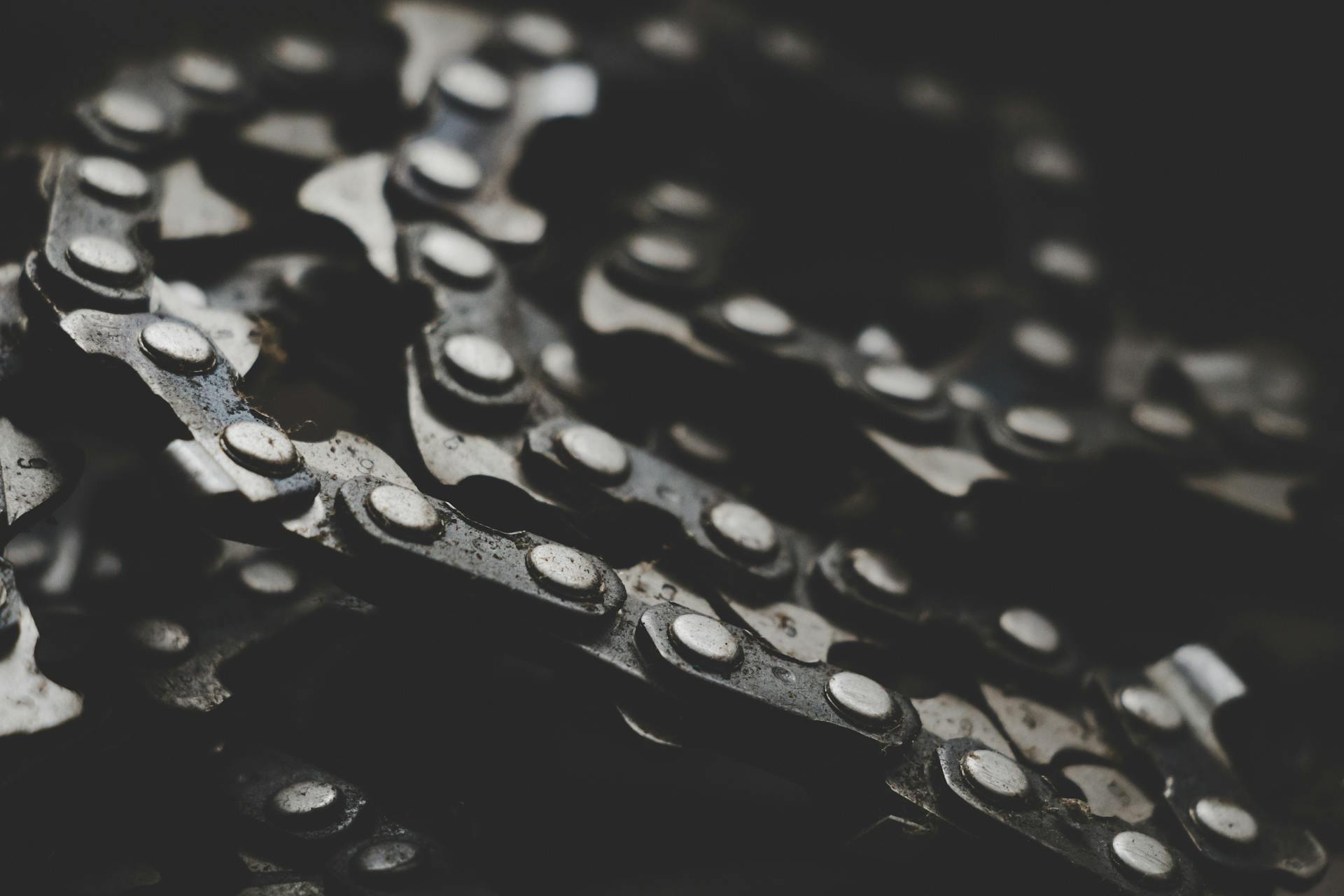 close view of a bicycle chain